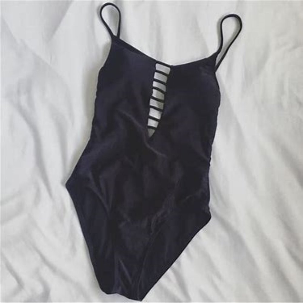 Bathing suit